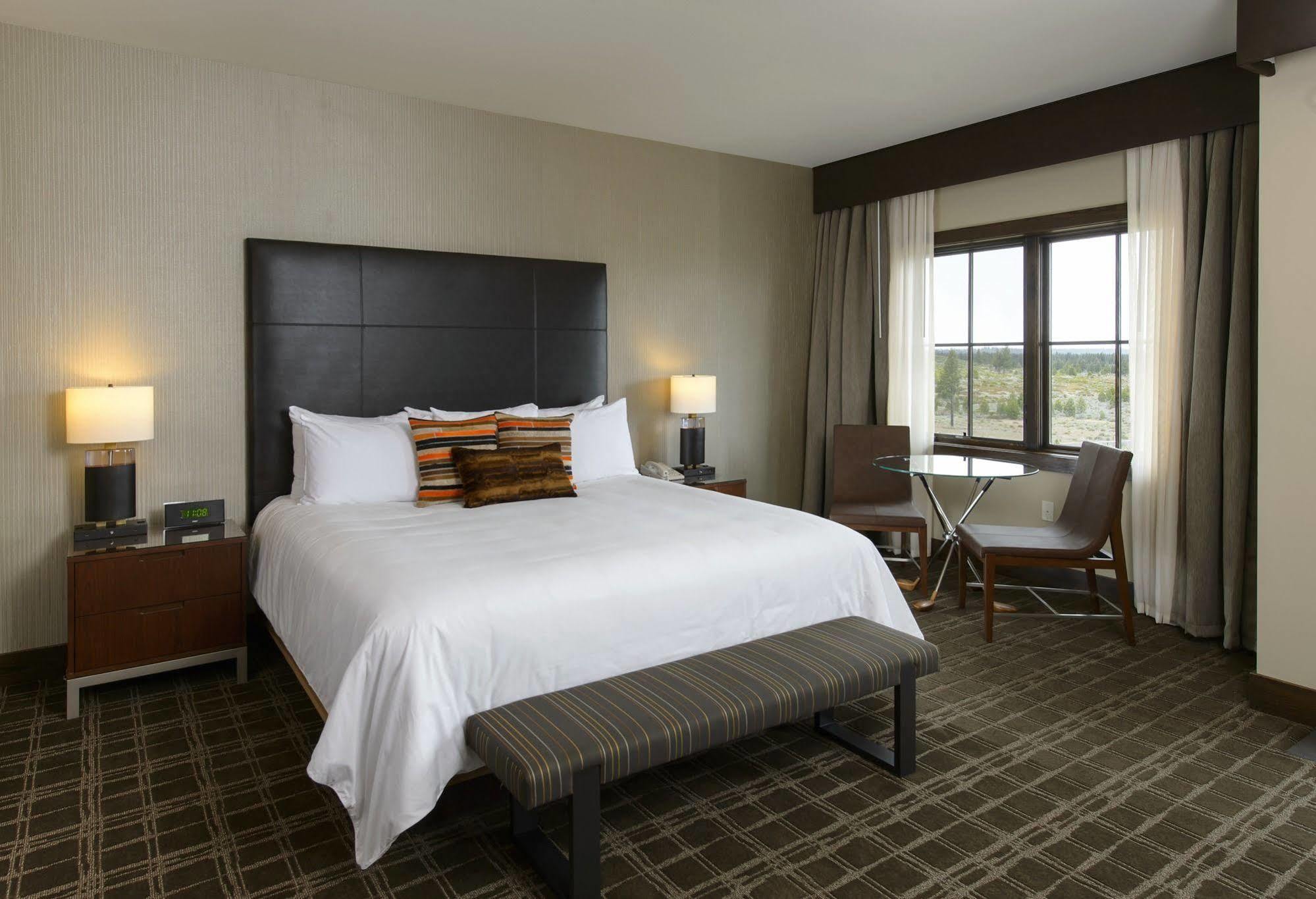 Tetherow Hotel Deschutes River Woods Exterior foto